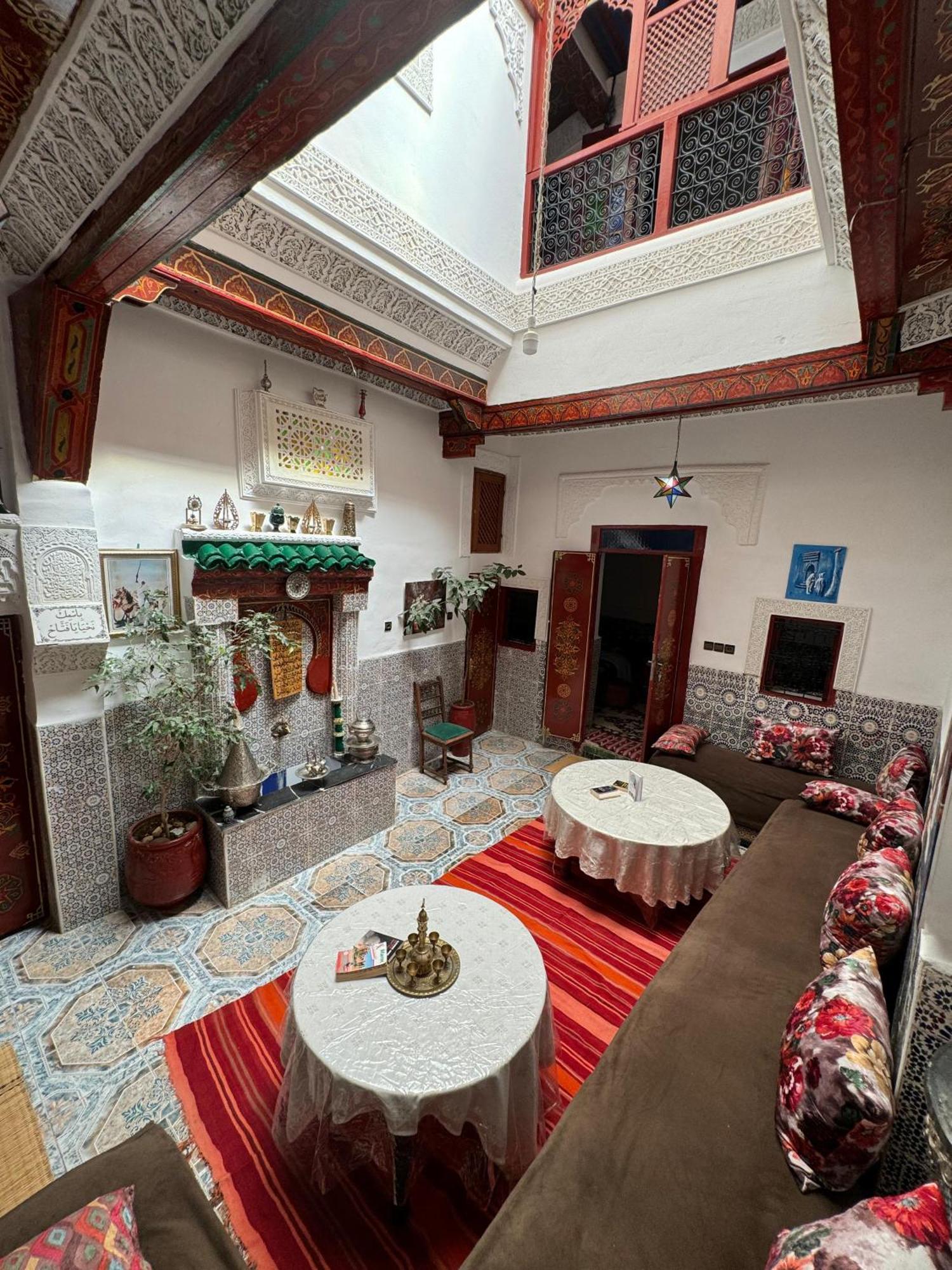 Dar Enouiina Hotel Фес Екстериор снимка