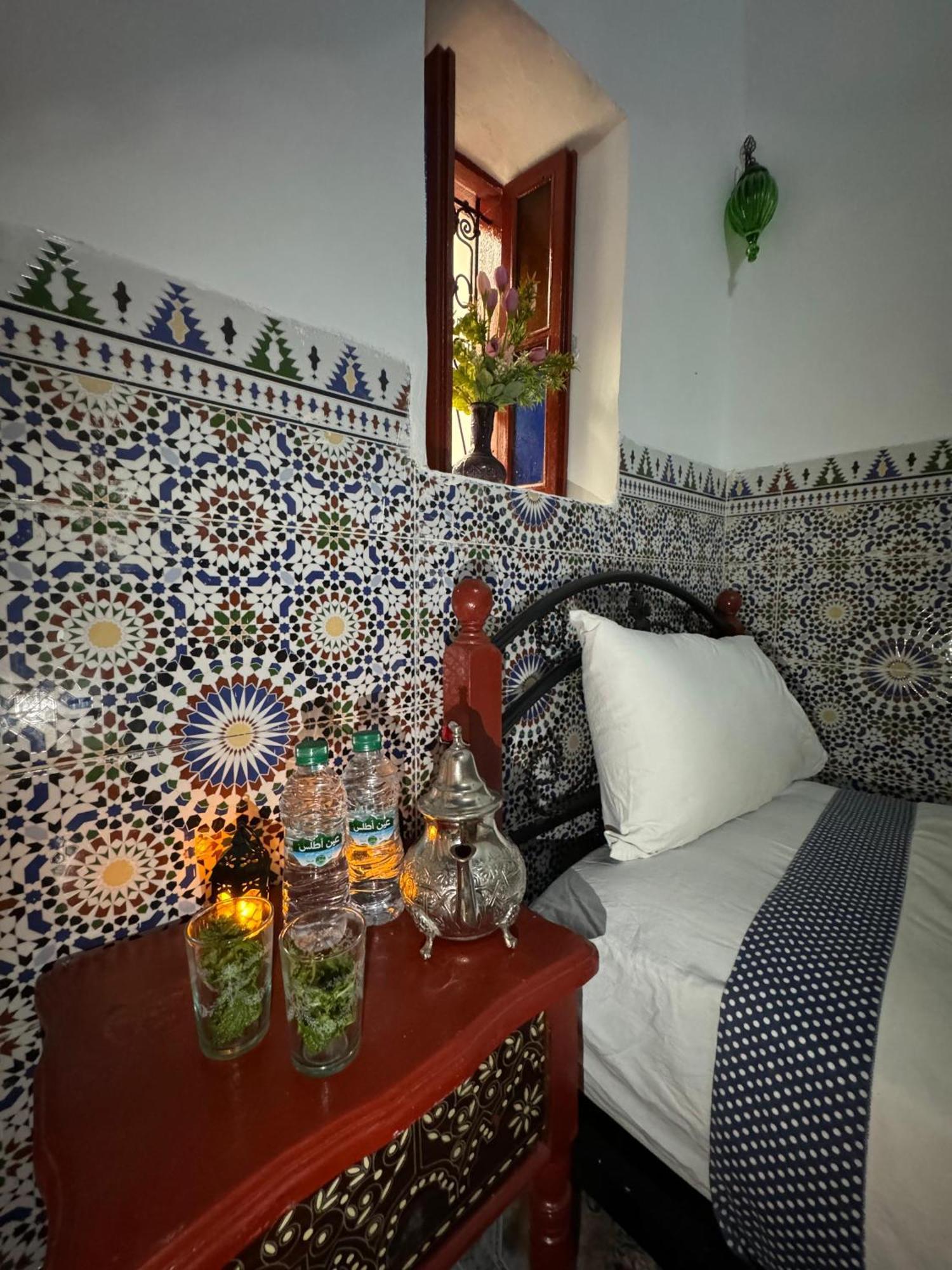 Dar Enouiina Hotel Фес Екстериор снимка