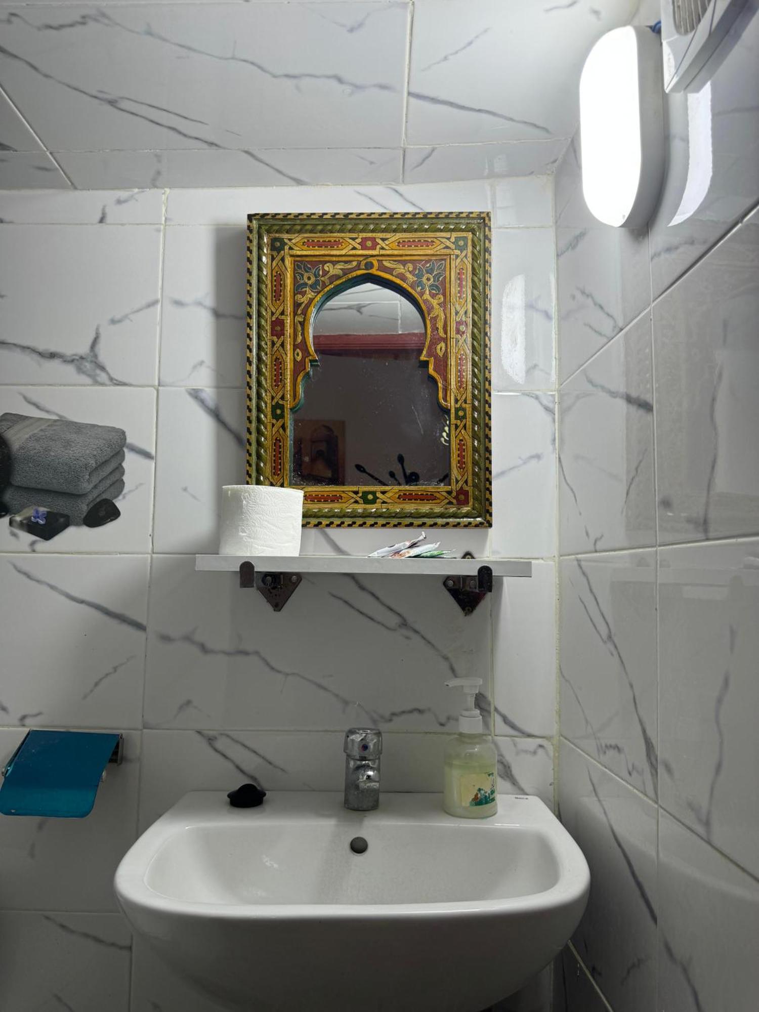 Dar Enouiina Hotel Фес Екстериор снимка