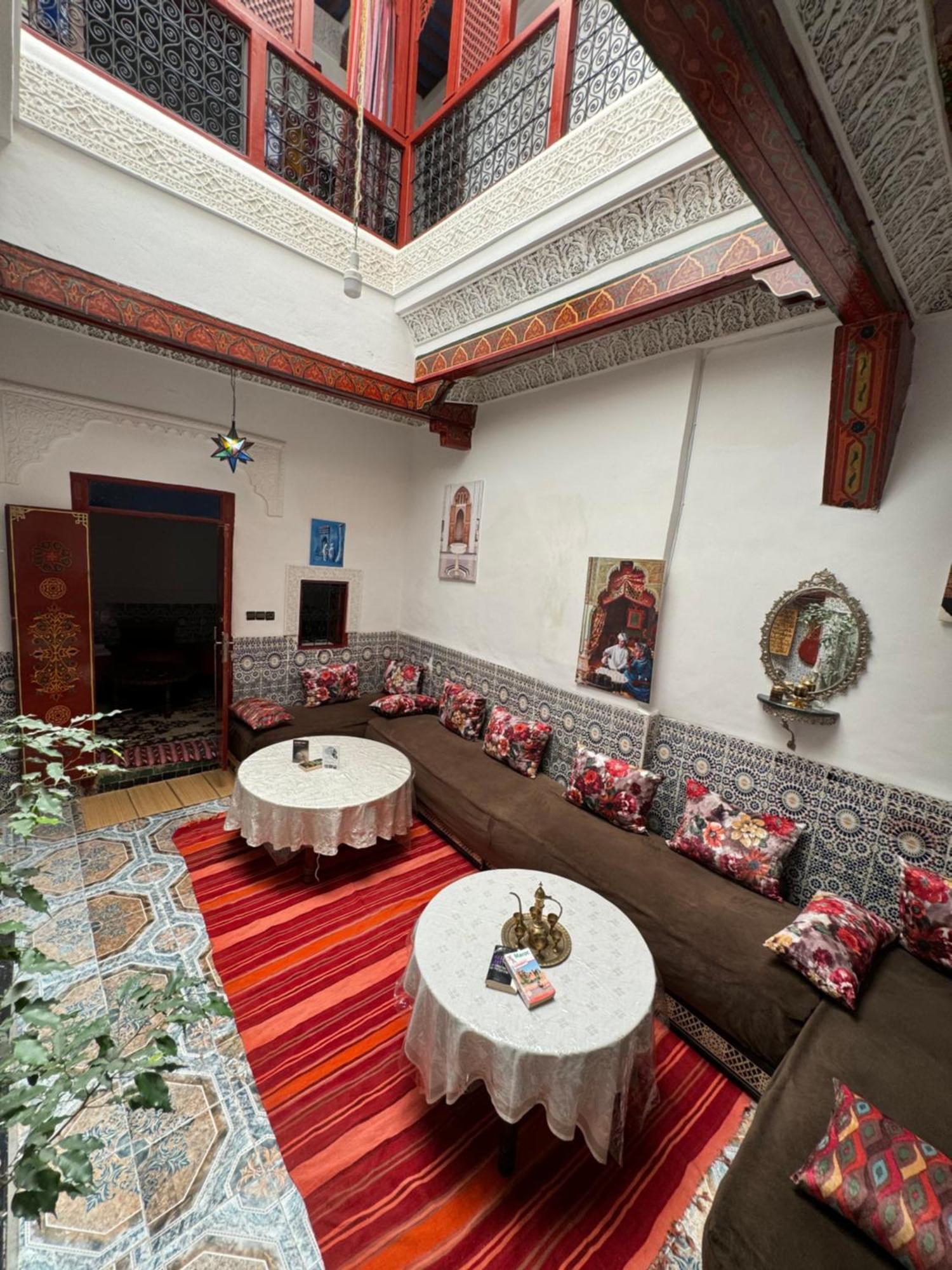 Dar Enouiina Hotel Фес Екстериор снимка